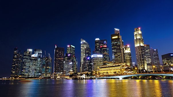 东英镇新加坡保龄球馆招聘前台接待
